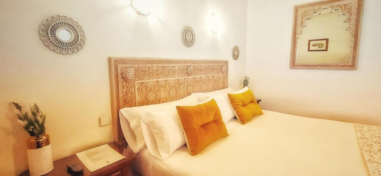 ปรินเซซา กาเลียนา Hotel โตเลโด ภายนอก รูปภาพ